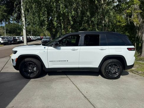 Used 2024 Jeep Grand Cherokee Trailhawk w/ Advanced Protech Group II image 2