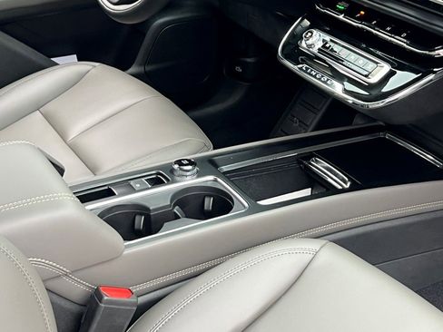 New 2026 Lincoln Corsair Premiere image 11