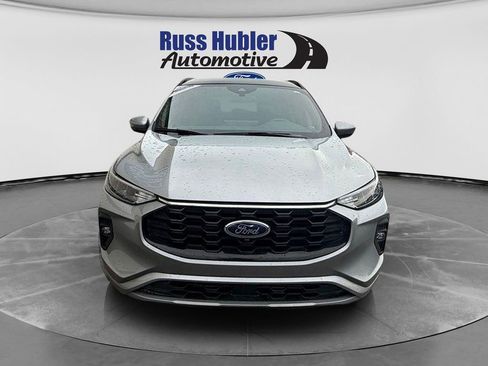 Used 2023 Ford Escape ST-Line Select w/ Tech Pack #2 AWD/4WD image 2