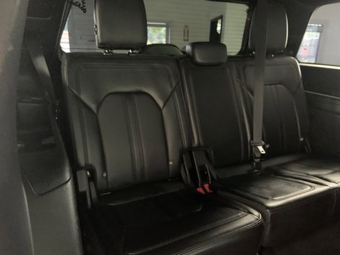 Used 2021 Ford Expedition Limited image 22
