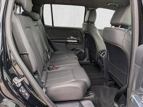 Certified 2025 Mercedes-Benz GLB 250 image 19