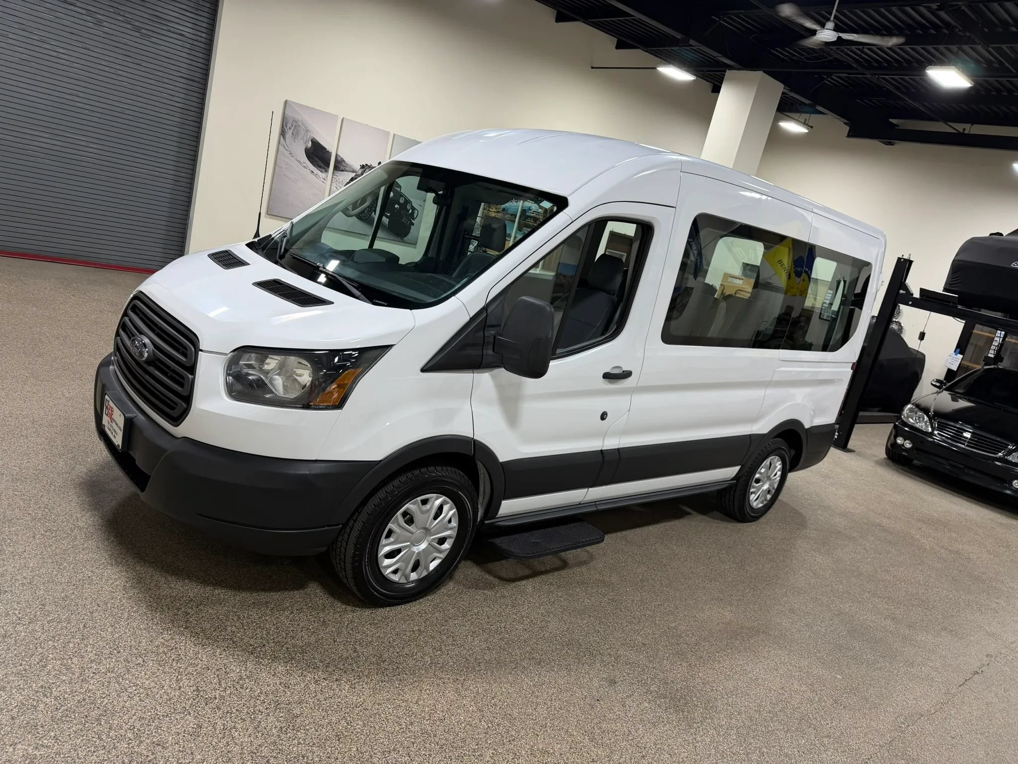 Used 2015 Ford Transit 150 XL RWD image 9