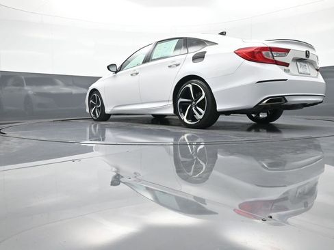 Certified 2022 Honda Accord Sport image 31
