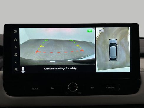 New 2025 Mitsubishi Outlander SE image 24