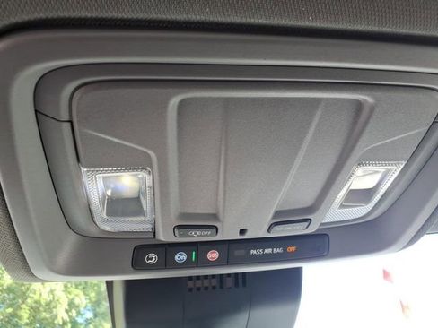 Used 2026 GMC Sierra 1500 Pro AWD/4WD image 15
