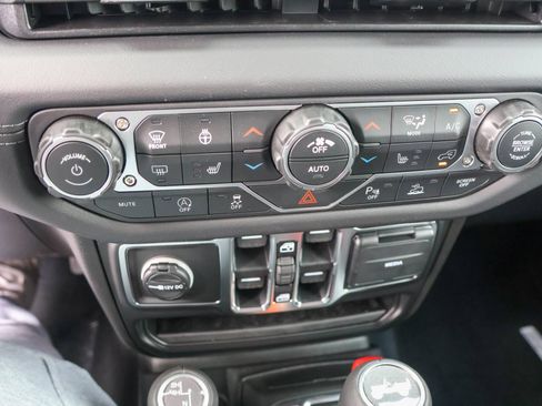 New 2026 Jeep Wrangler Unlimited Sahara AWD/4WD image 54