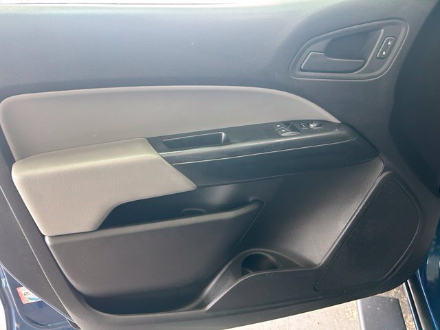 Used 2019 Chevrolet Colorado W/T w/ WT Convenience Package AWD/4WD image 9