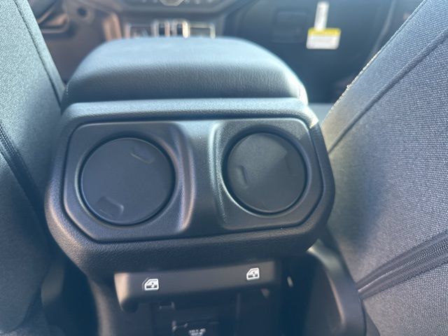 New 2025 Jeep Gladiator Sport AWD/4WD image 35