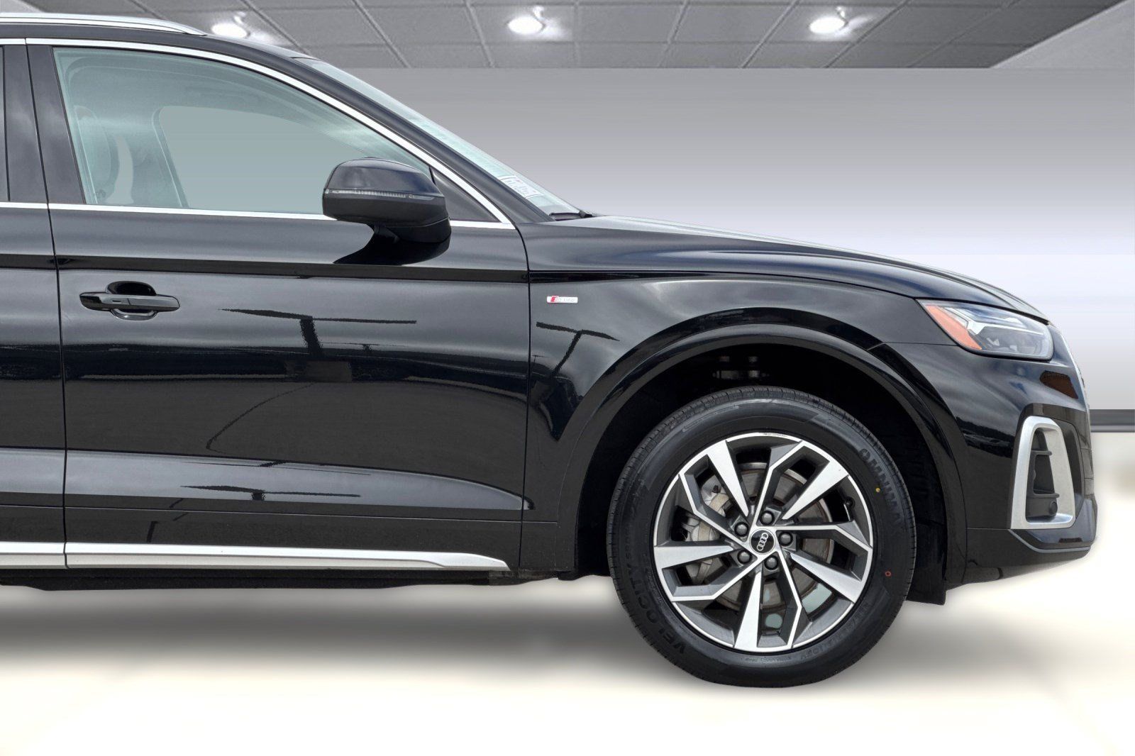 Used 2022 Audi Q5 2.0T Premium Plus w/ Premium Plus Package AWD/4WD image 35