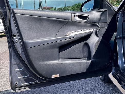 Used 2012 Toyota Camry SE FWD image 27