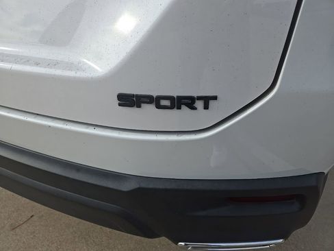 Used 2025 Honda Pilot Sport image 7