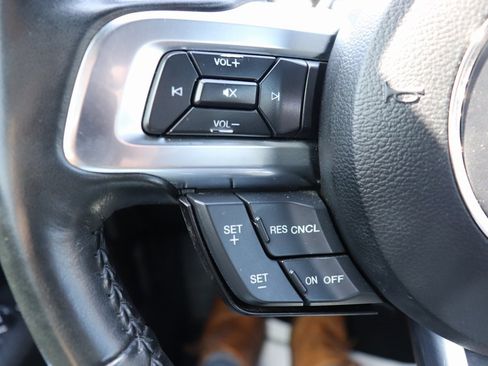 Used 2022 Ford Mustang Premium image 20