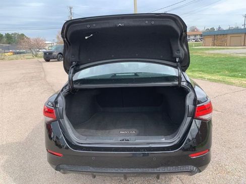 Used 2025 Nissan Sentra SV image 26