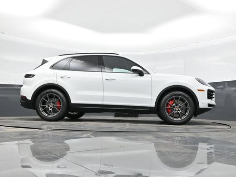 New 2026 Porsche Cayenne S AWD/4WD image 39
