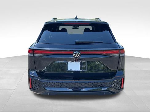 New 2026 Volkswagen Tiguan SE R-Line FWD image 6