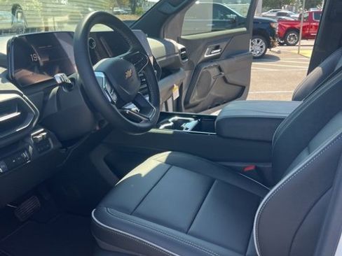 New 2026 Chevrolet Silverado EV LT image 10
