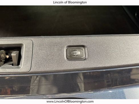Used 2025 Lincoln Navigator L Reserve AWD/4WD image 58