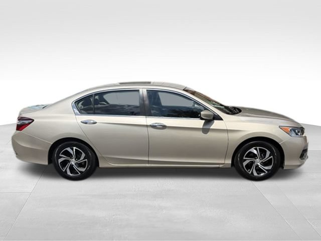 Used 2017 Honda Accord LX image 22