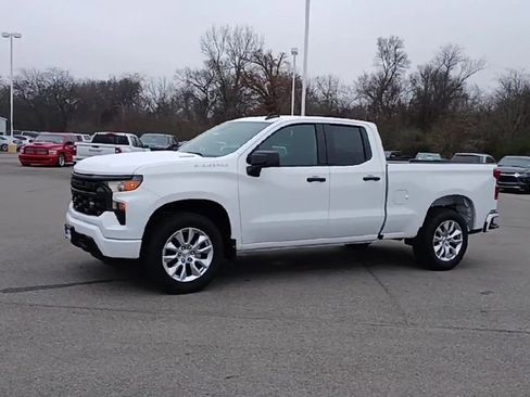 New 2026 Chevrolet Silverado 1500 Custom image 4