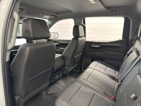 Used 2022 GMC Sierra 1500 SLT w/ X31 Off-Road Package image 39