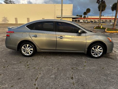Used 2014 Nissan Sentra SV image 5