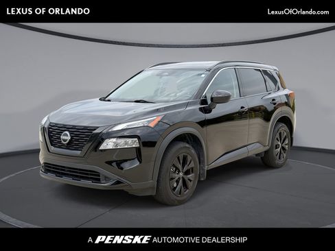 Used 2023 Nissan Rogue SV w/ SV Premium B Package FWD image 1