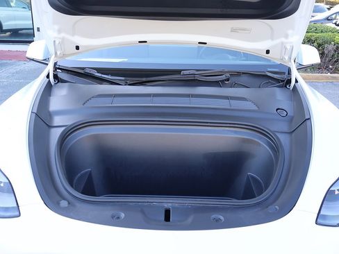 Used 2023 Tesla Model Y Long Range image 21