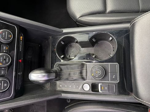 Used 2021 Volkswagen Atlas SEL image 33