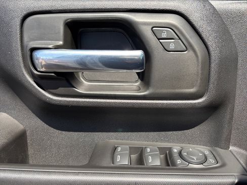 Used 2025 Chevrolet Silverado 2500 W/T w/ WT Convenience Package image 16