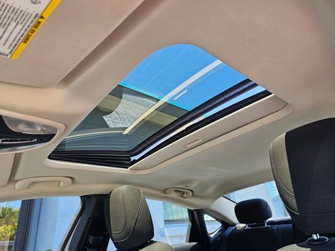Used 2015 Chrysler 200 Limited w/ Comfort Group FWD image 22