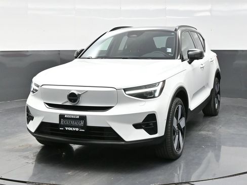 Used 2023 Volvo XC40 Recharge Ultimate w/ Protection Package Premier image 2