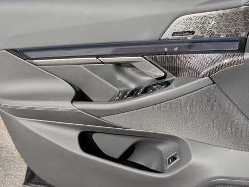 Used 2026 BMW M5 w/ Carbon Package image 26