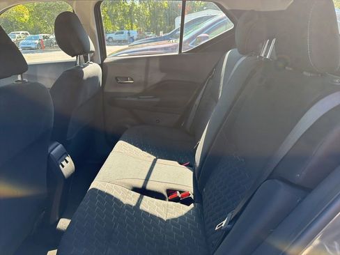 Used 2024 Nissan Kicks SV w/ Interior Electronics Package FWD image 10