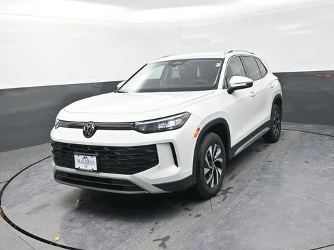 New 2026 Volkswagen Tiguan S AWD/4WD image 4