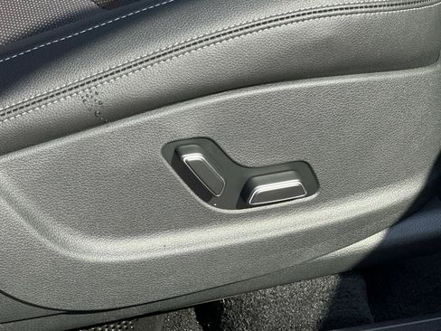 New 2026 Genesis GV70 2.5T AWD/4WD image 35