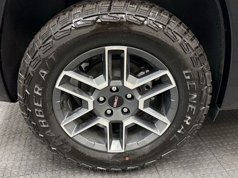 New 2026 GMC Terrain AT4 w/ LPO, Floor Liner Package image 12