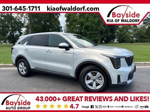 New 2026 Kia Sorento LX FWD image 1