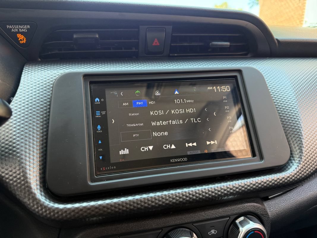 Used 2020 Nissan Kicks S FWD image 32
