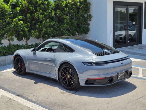 Used 2024 Porsche 911 Carrera S RWD image 3