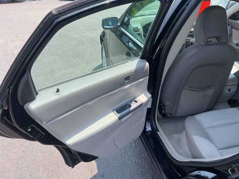 Used 2005 Volvo S40 2.4i image 16