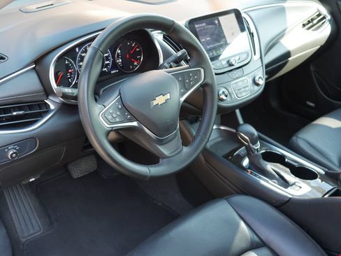 Used 2024 Chevrolet Malibu LT FWD image 19