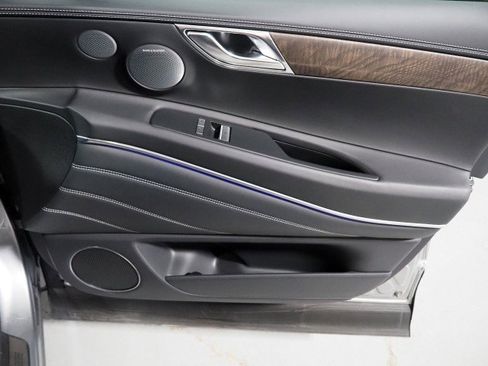 Used 2025 Genesis GV80 3.5T Prestige image 74