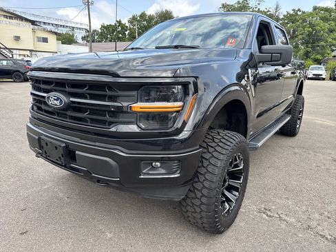 Used 2024 Ford F150 XLT image 12