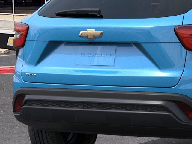 New 2026 Chevrolet Trax LS w/ Driver Confidence Package FWD image 14