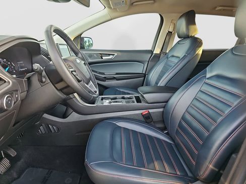 Used 2024 Ford Edge SEL w/ Sport Appearance Package image 17