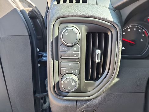 Used 2024 Chevrolet Silverado 1500 Custom Trail Boss image 32