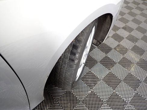 Used 2018 Chevrolet Volt Premier w/ Driver Confidence Package image 34