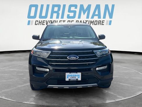 Used 2023 Ford Explorer XLT w/ Equipment Group 202A AWD/4WD image 8