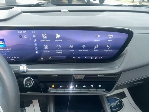 Used 2025 Buick Envision Preferred image 21