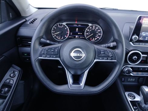 Used 2025 Nissan Sentra SV FWD image 21